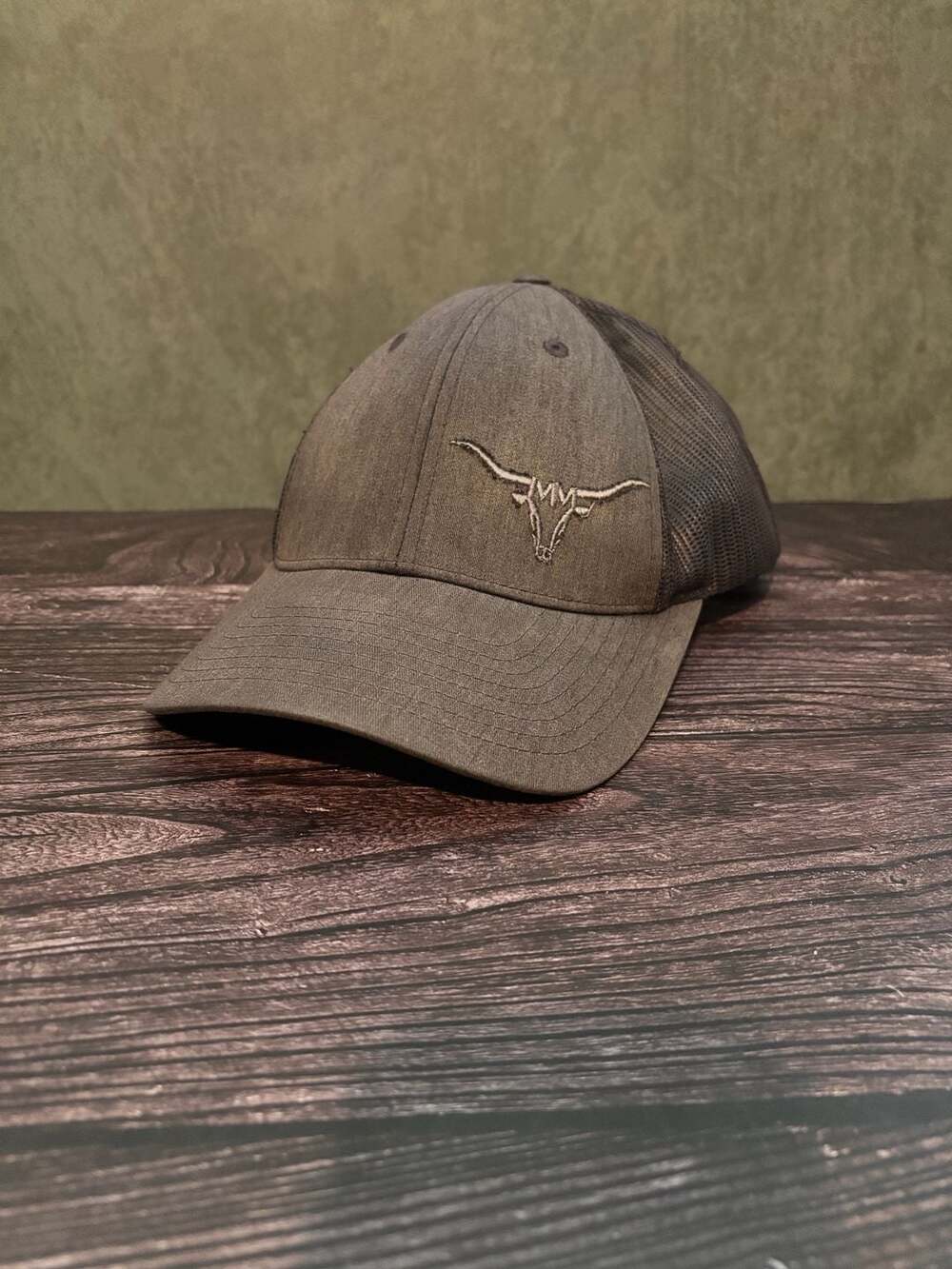 R.M. Williams Longhorn Twill Trucker Cap Mesh Hat Brown